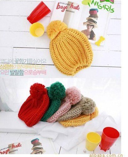 Free shipping 2012 Autumn Winter Knitting Wool Hat Pineapple Hat Ball Caps Lady  Knitted Hats Caps