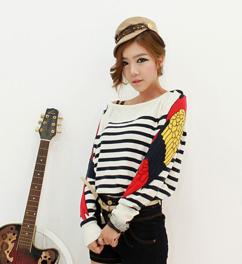 Free Shipping 2012 fashion parrot embroidered applique black and white stripe sweater 2163 MY