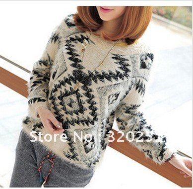 free shipping 2012  lady's new national wind restoring ancient ways is geometric graphics plush  bat sleeve sweater b220 of