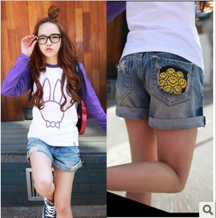 Free Shipping #2012 new fashion woman lovely hole smiley faces jeans shorts / hot pants K9259