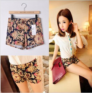 Free Shipping 2012 New Fashion Women Ladies Summer Shorts Hot Short Pants Printed Mid Trousers Leasure S M L