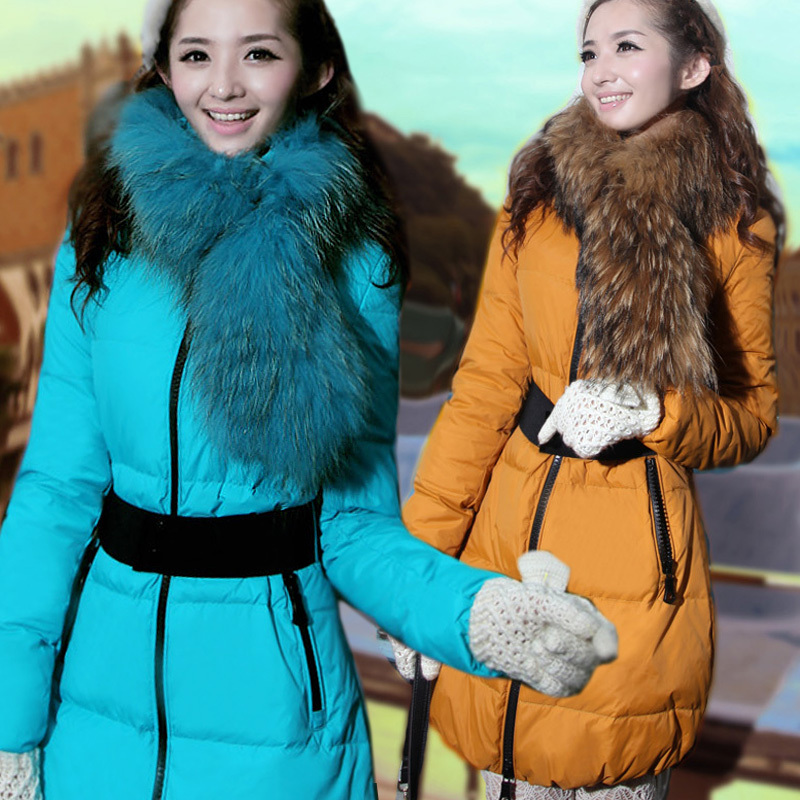 Free Shipping! 2012 New Winter! High-end Customization Raccoon Fur Collar Fashion Thicken Ladies Down Jacket Coat,GRYR42
