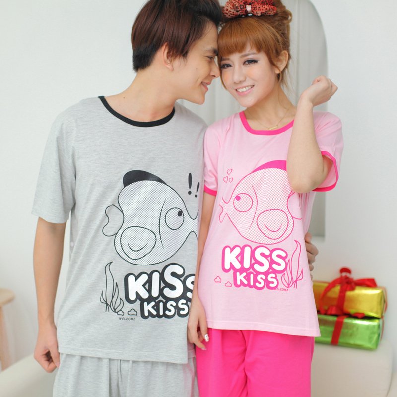 free shipping 2012 summer kiss mouth fish male women's short-sleeve 100% cotton set lovers sleepwear 1037