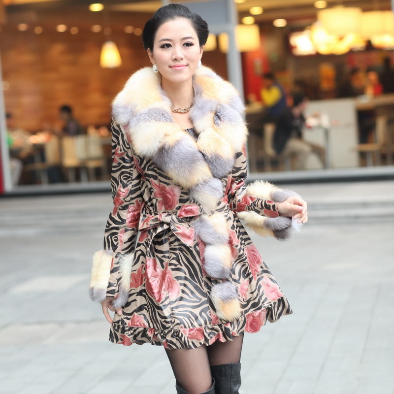 Free shipping 2012 women coat 2012 ultralarge gold fox fur genuine leather clothes  plus cotton b695b