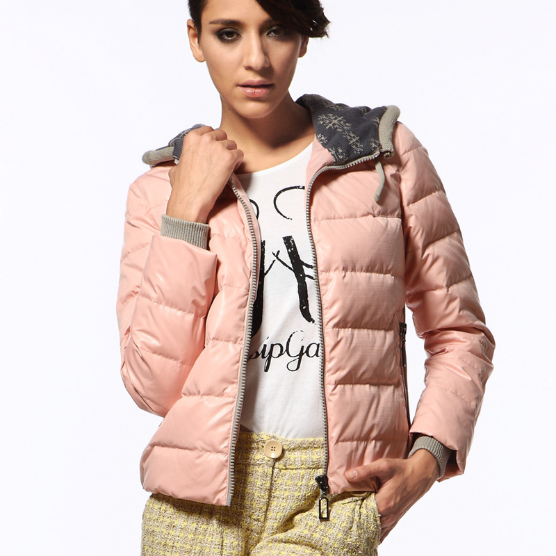 Free shipping 2012 women down jacket  BOSIDENG   knitted hat fashion short design b1201050 fashion down coat