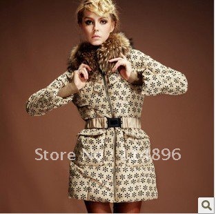 Free shipping 2012 women's fashion  rose lactophrys fur collar stenciling wadded jacket