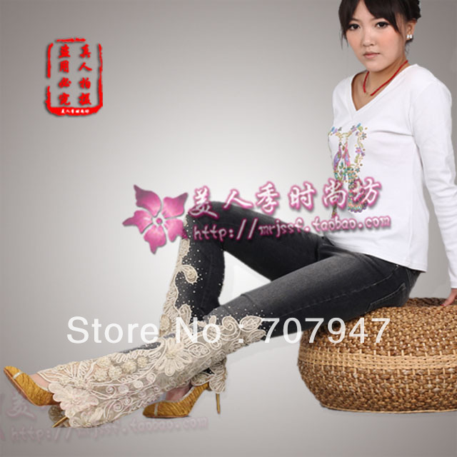 Free shipping 2013 fashion beading embroidered jeans bell-bottom flared jeans denim pants women black printing jeans women