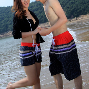 Free shipping 2013 Fashion Hot Flame English Couple vacation beach pants big yards loose shorts men/women leisure shorts