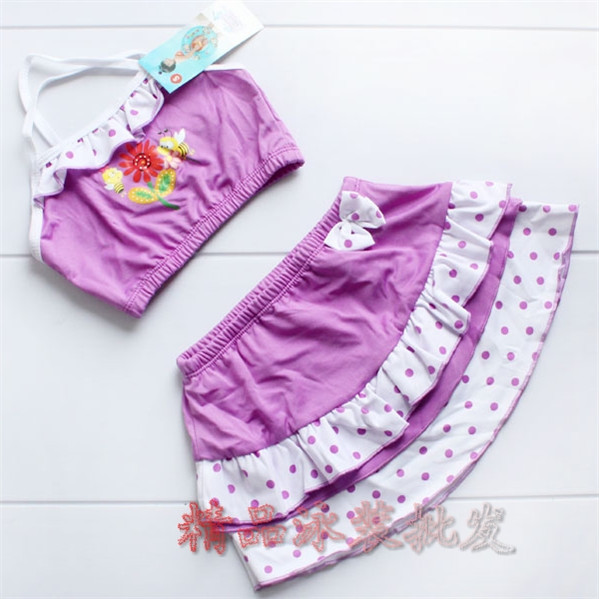 Free Shipping 2013 Girls'  Swimwear Children's  Split Swimwear Polka Dot 60% Milk Silk  32.8% Nylon 7.2% Spandex