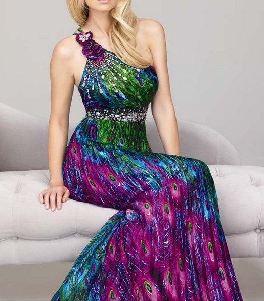 Free Shipping 2013 Halter Neckline Hand-made Gown Beads & Crystals Peacock Prom Dress Dancing Graduation Dresses BC120405