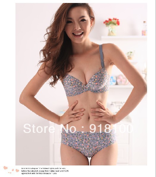 Free shipping 2013 new arrival green flower seamless push up bra set women's underwear A1207 wholesale/retail