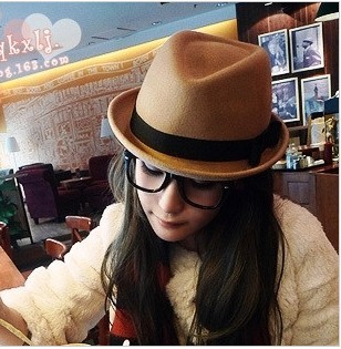 Free shipping 2013 new Camel roll-up hem woolen fedoras in vivi hat off to