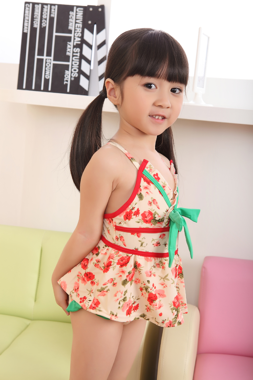 Free Shipping 2013 new girl swimsuit factory wholesale Bow roses printing Siamese piece swimwear