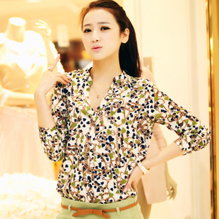 Free shipping 2013 Spring New European And American Retro Peach Heart-type Female Long-sleeved V-neck Chiffon Shirt