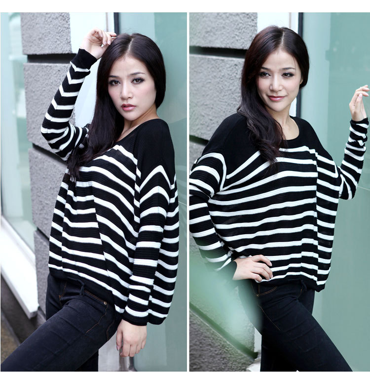 Free Shipping 2013 Spring New Sweater Women's Sweater Bat Sleeve Black/White Stripe thin Sweater