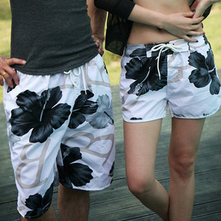 Free Shipping!!!2013 summer lovers beach pants white black flower shorts set