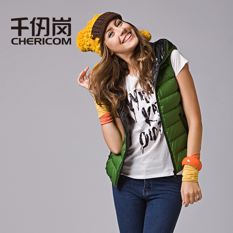 free shipping 2013 thermal fashionable casual candy color with a hood down vest female c-800