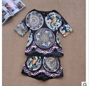 Free shipping,  2013 women newest  women blouse and short pet sets,fashionable flower blouse and shorts, S M L
