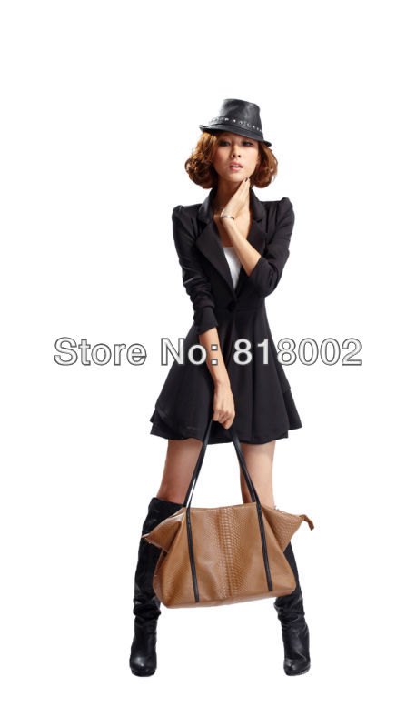 Free shipping/2013Spring New Hot/Women's fashion Trench/ Coat/