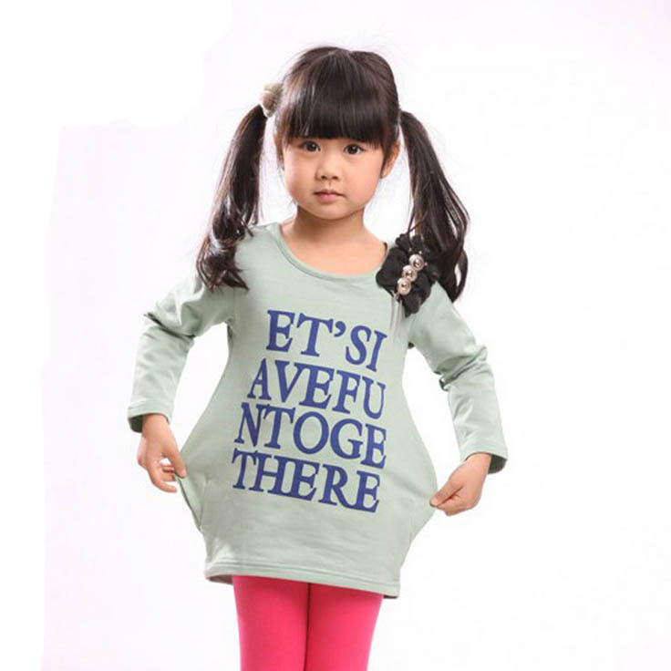 Free shipping 4pcs/lot  2013 spring Kids new shoulder badges the lovely letters models girls sweaterHigh Quality 80-110