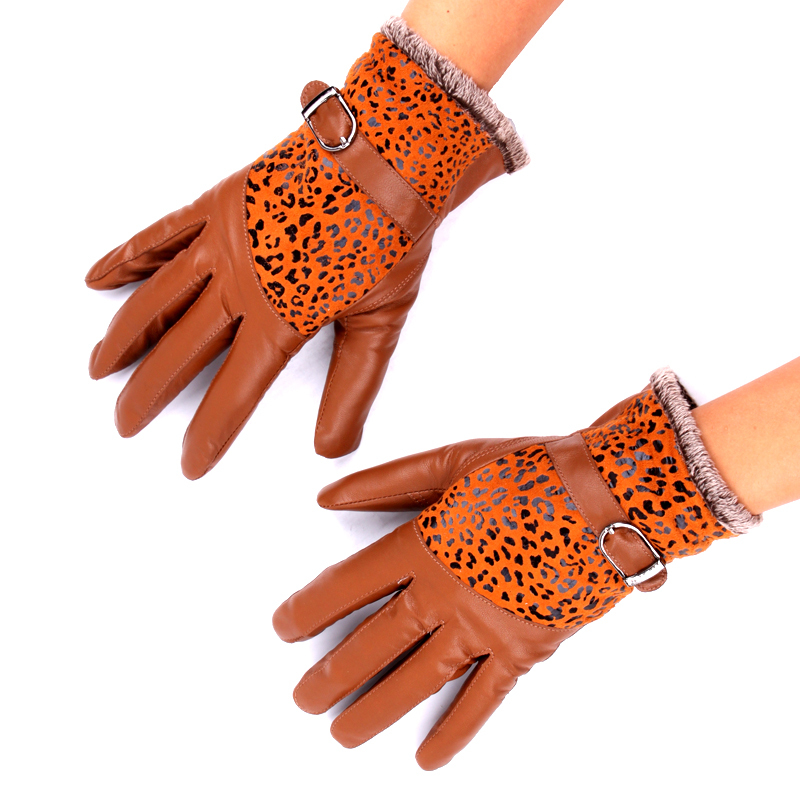 free shipping 800 strap buckle women's thickening thermal genuine leather gloves high quality sheepskin chromophous