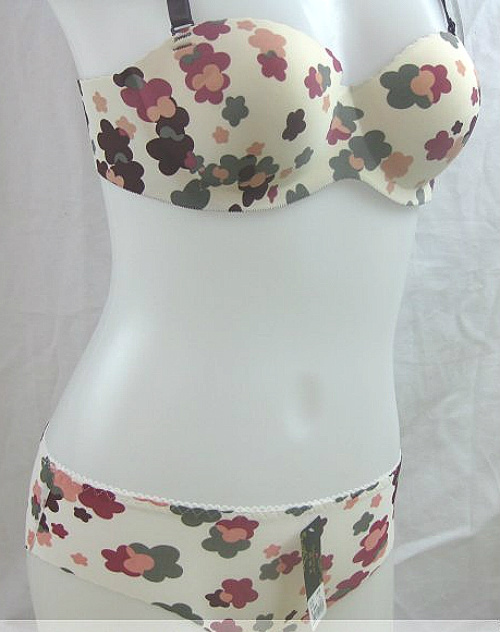 Free shipping A chip seamless bra set underwear comfortable boutique abdomen drawing milk fashion women's bra