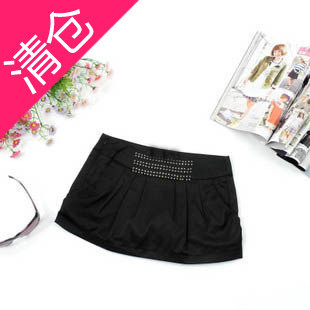 Free shipping! A074-116 female 2011 AMIO female casual fashionable casual shorts rivet