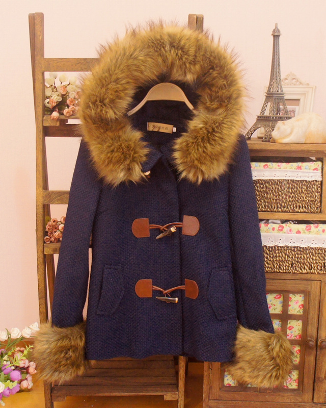 free shipping Absolutely authentic Mirror 2012 fox fur horn button large fur collar wool coat outerwear trench