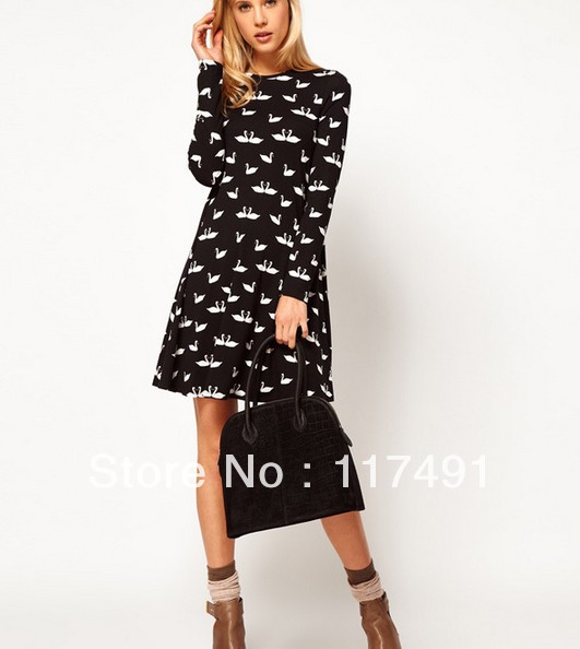 free shipping aso* 2013 fashion Retro Mandarin duck swan long sleeved print dress name brand designer loose Primer skirt ft163