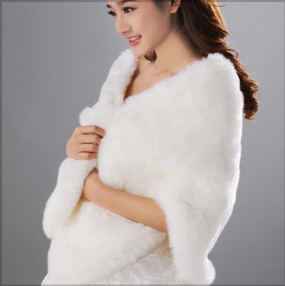 Free shipping attractive white in stock white  faux fur bridal wedding shawl