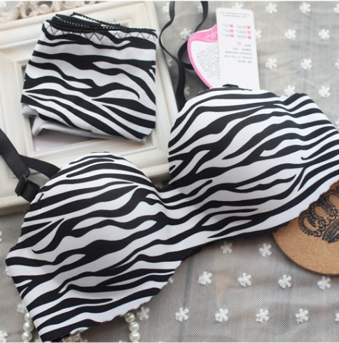 free shipping  Black and white stripe non-trace seamless underwear underwear soft advanced fabrics suit