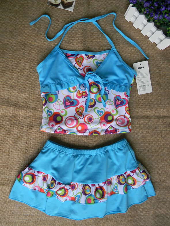 free shipping Child swimwear split swimwear girl swimwear small flower swimwear