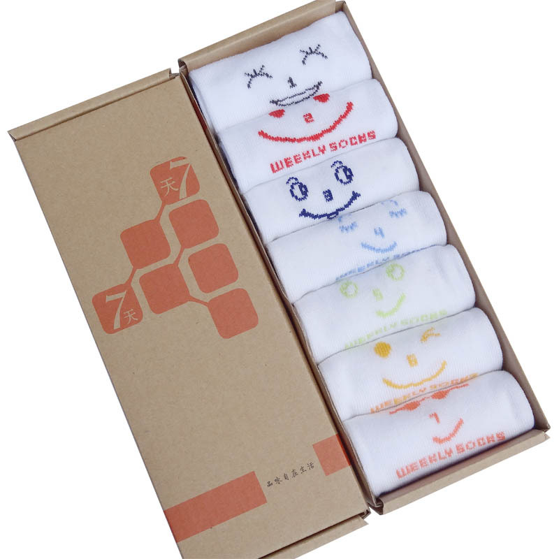 Free Shipping Cute cotton cartoon smiley  lovers gift socks