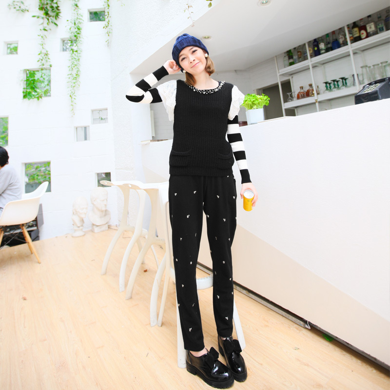 free shipping   cutout carved lace gauze beading sweater vest female o-neck sleeveless knitted sweater
