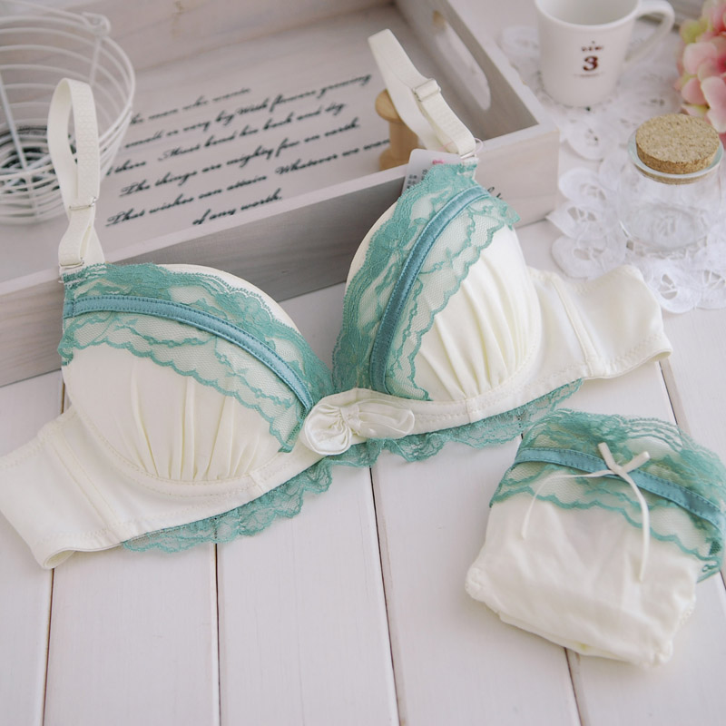 free shipping Delicate pure 2 small fresh 100% cotton comfortable lace 3 breasted high quality underwear bra set