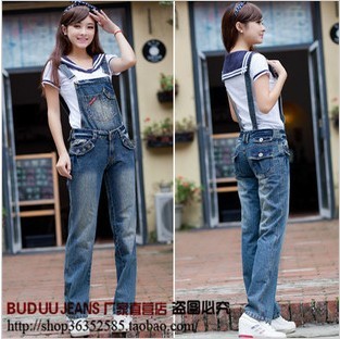 Free Shipping denim overalls women 2013 new loose jeans, Siamese pants suspenders trousers-G265