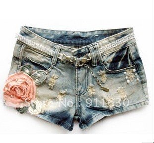 Free shipping!Europe and the United States, Korean seasons female Slim frayed hole flowers denim short shorts.