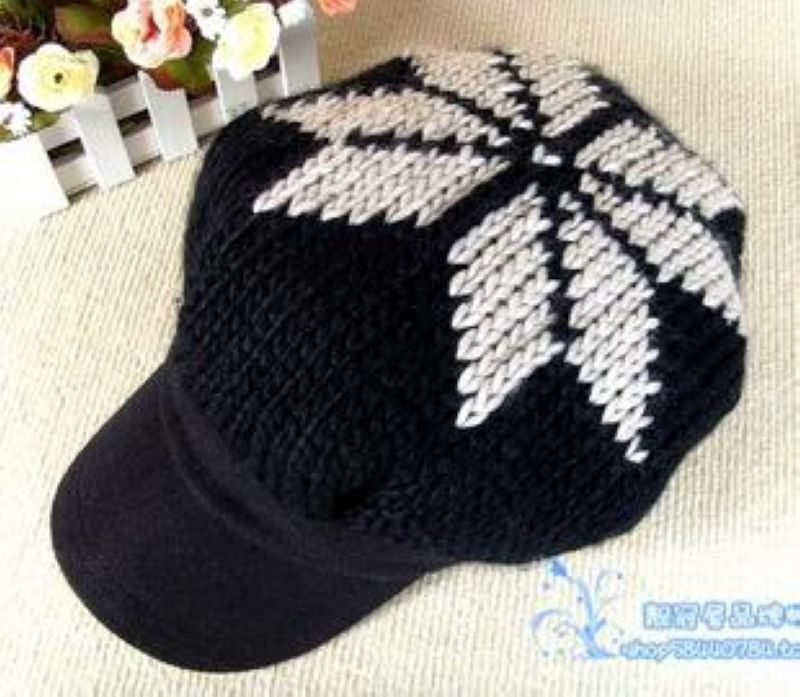 free shipping export Autumn and winter gentlewomen fashion yarn octagonal cap casual thermal vintage jacquard