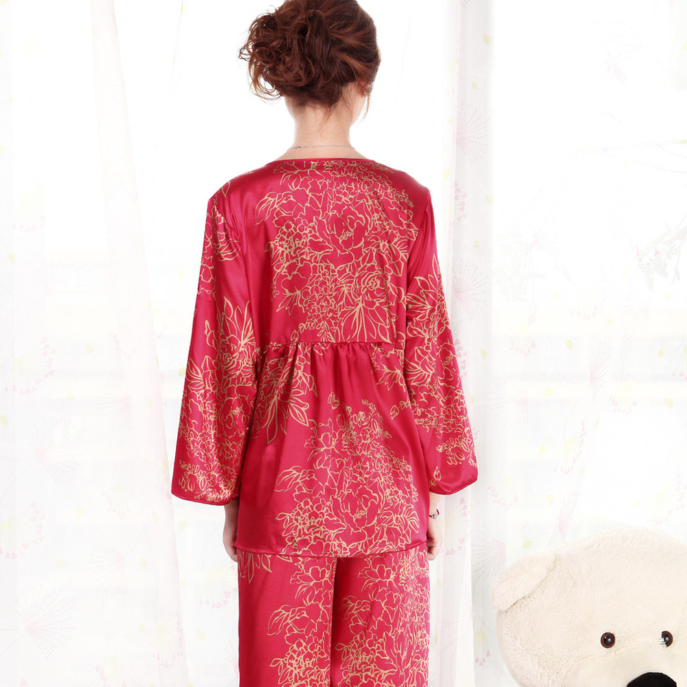 Free Shipping Factory direct red home furnishing clothing wholesale silk pajamas