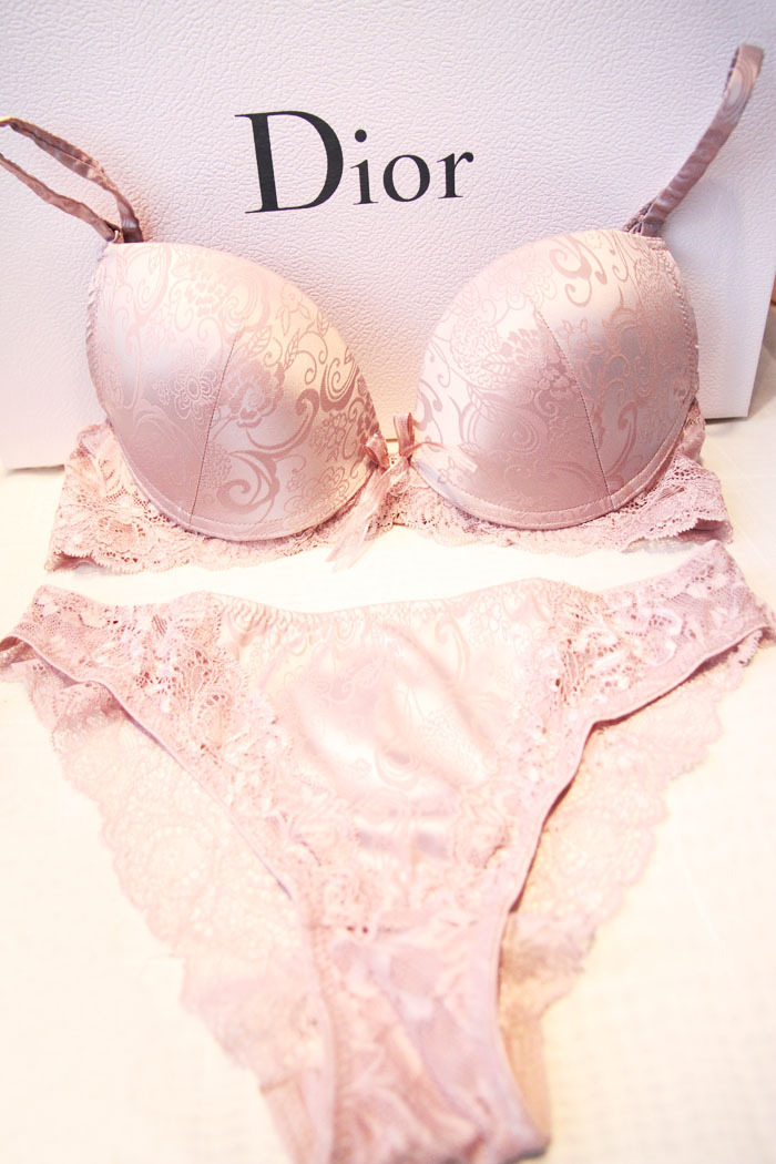 Free shipping Fashion d lace push up underwear sexy sweet bra set