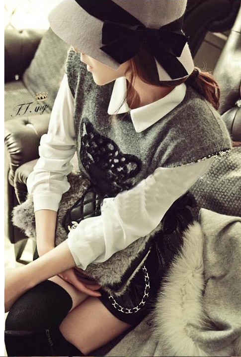 Free Shipping Fashion high quality lion head diamond beading vest knitted sweater basic shirt