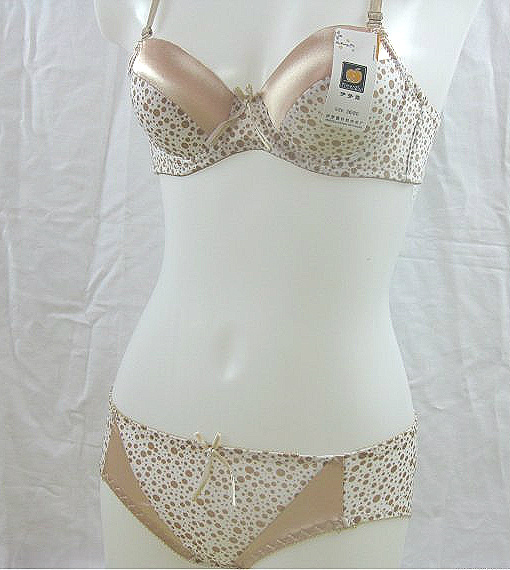 Free shipping Fashion mm a cup bra set bra shorts bra 15