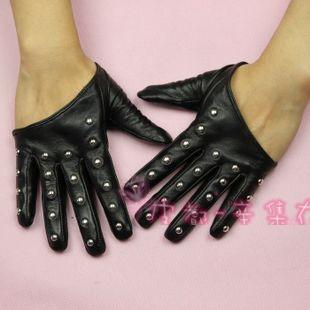 free shipping  Fashion rivet punk women's faux leather sheepskin gloves hot selling leather gloves beautiful gloves