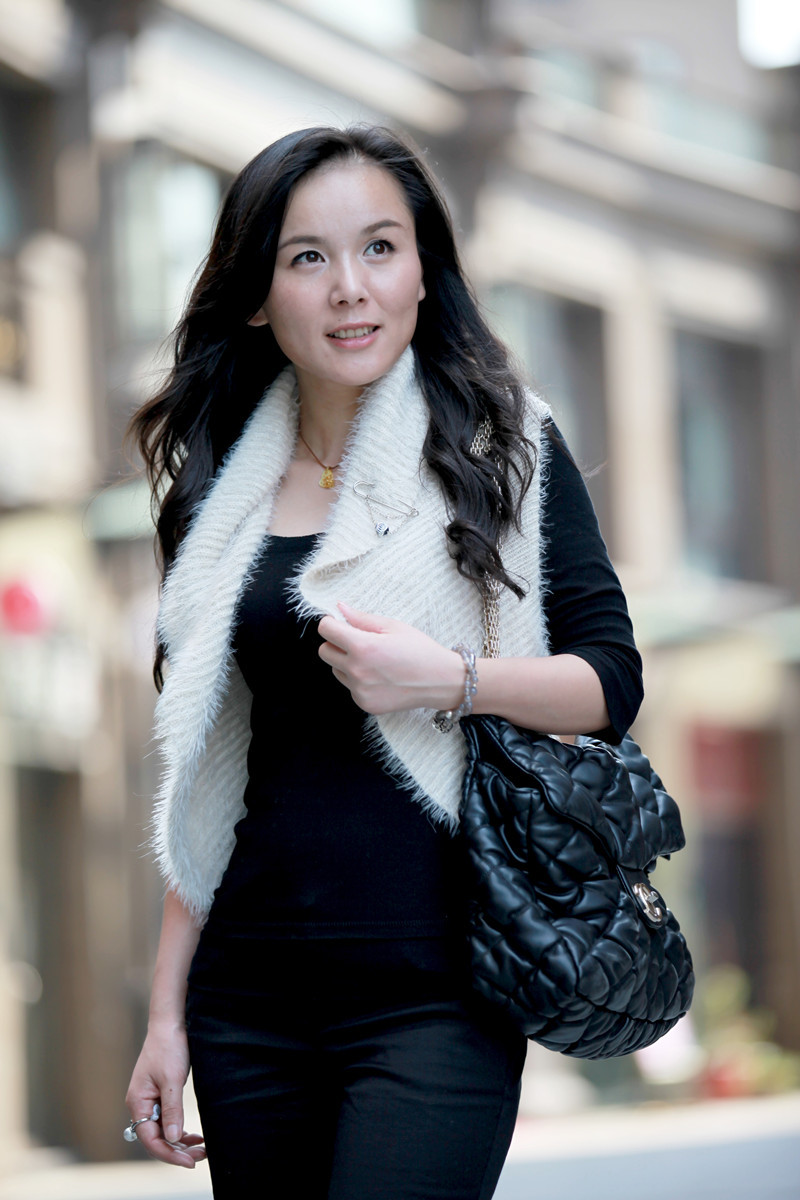 Free shipping Fashion turn-down collar plush fleece vest short jacket sweater 2012 cape elegant 0907