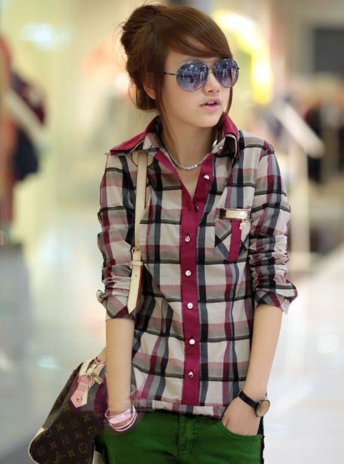 Free Shipping- Fashion Women's purse in letters grid design