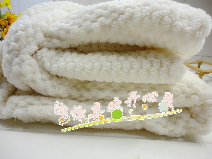 Free Shipping Female pineapple coral fleece robe home clothing bathrobes bathrobe lovers Wholesale price