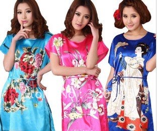 free shipping Female pure color sexy short sleeve simulation silk embroidery lovely princess pajamas