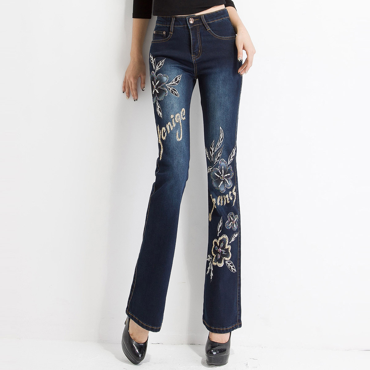 Free Shipping female retro hole butt-lifting jeans roll up  counter high-end painted pure manual nail bead weila pants3 - 3155