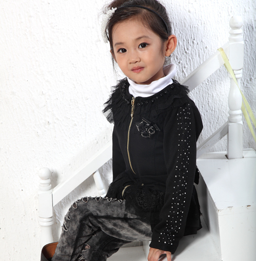 Free shipping Free shipping New B02 lace sweep usuginu pearl o-neck female child elegant small trench