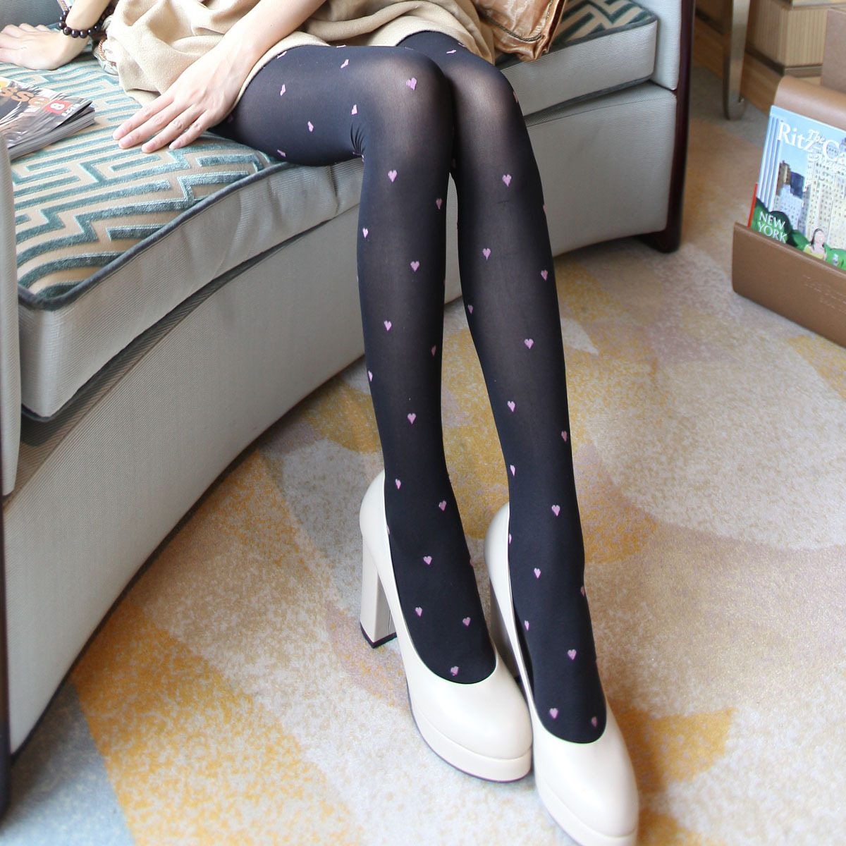 Free Shipping High Quality Silk stockings, thin Black Pantyhose, Fashion, women's Tights Anti-snagging